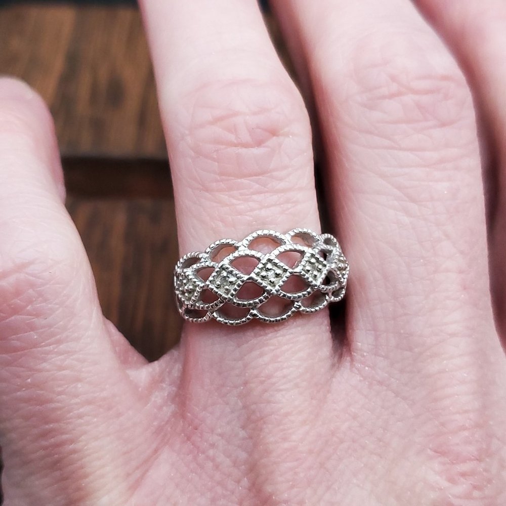 Size 7 925 Sterling Silver Three Small Diamond Chips Rustic Ring